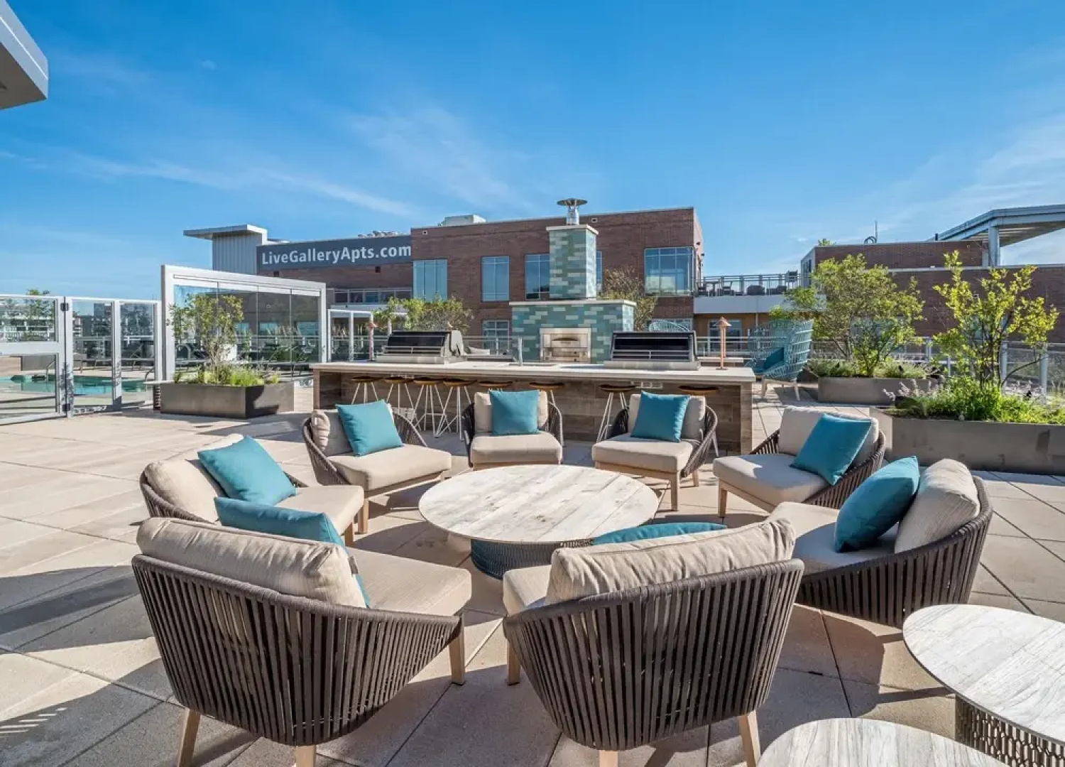Global Luxury Suites at Woodmont Triangle South