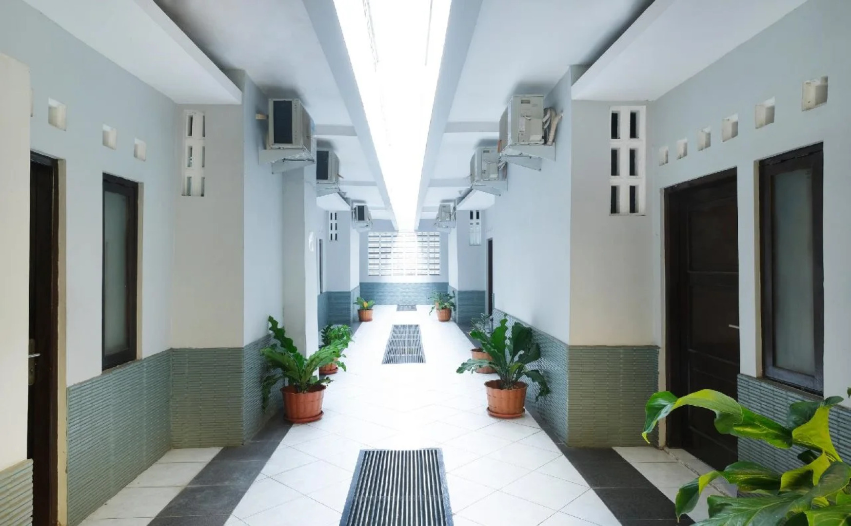 RedDoorz Plus @ Hotel Star 88