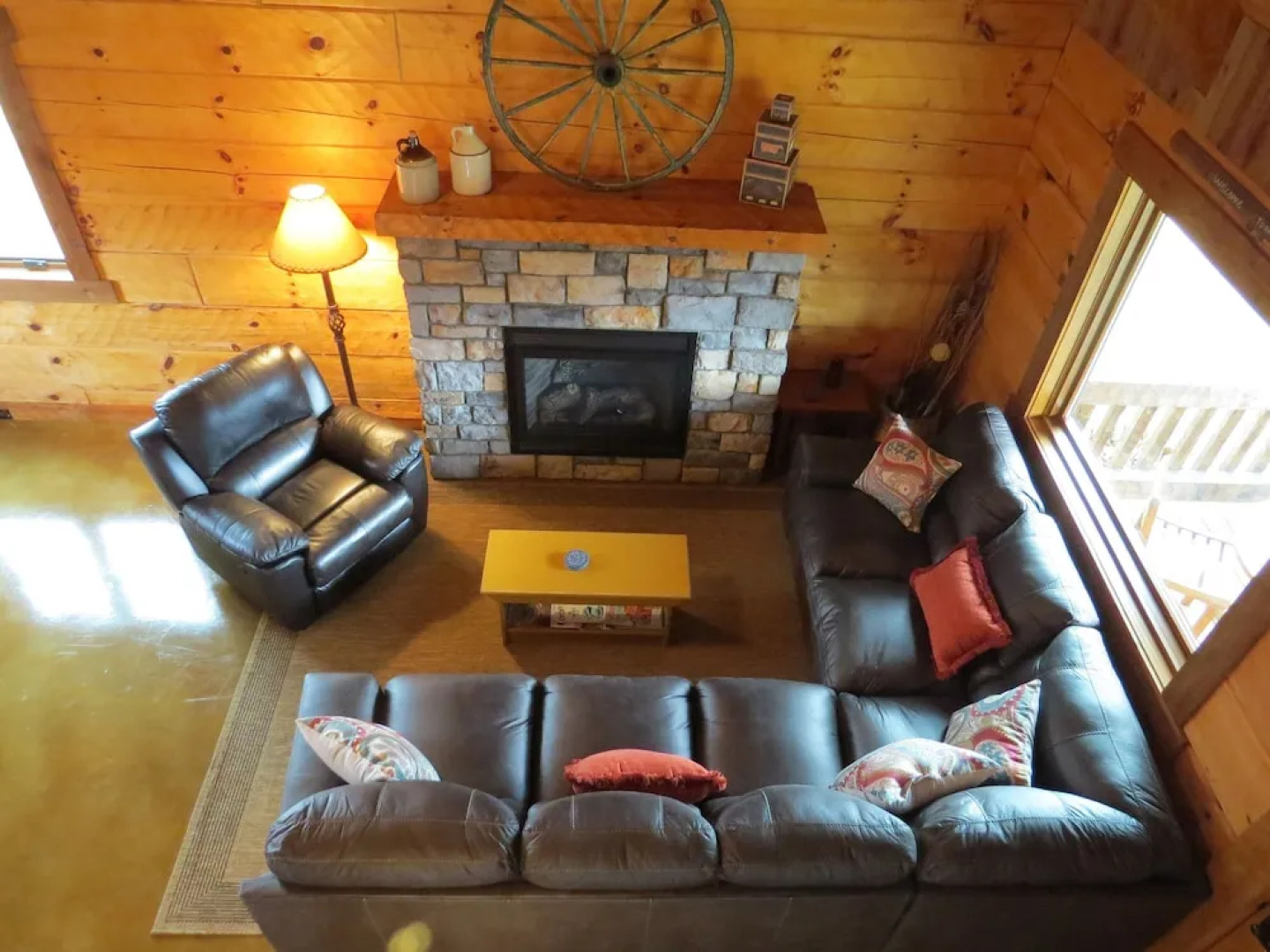 Southern Comfort Lakeside Cabin Resort