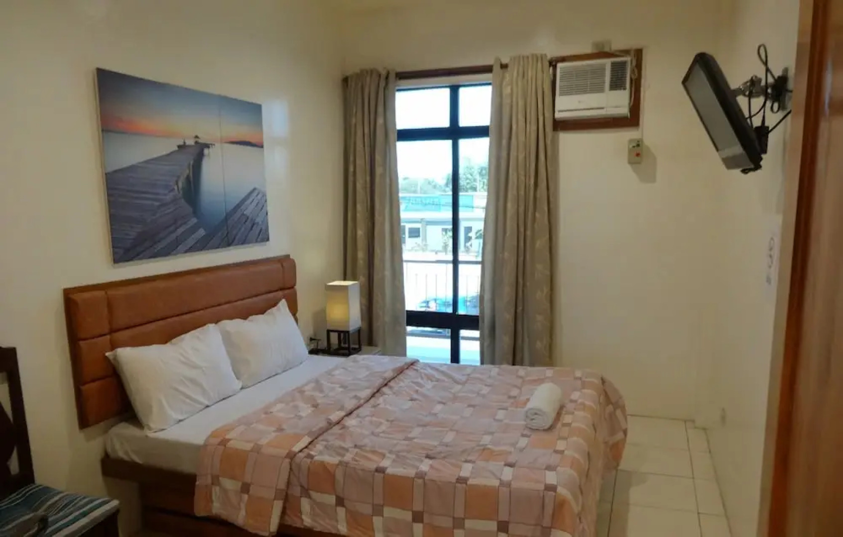 Rozen Suites Paradise