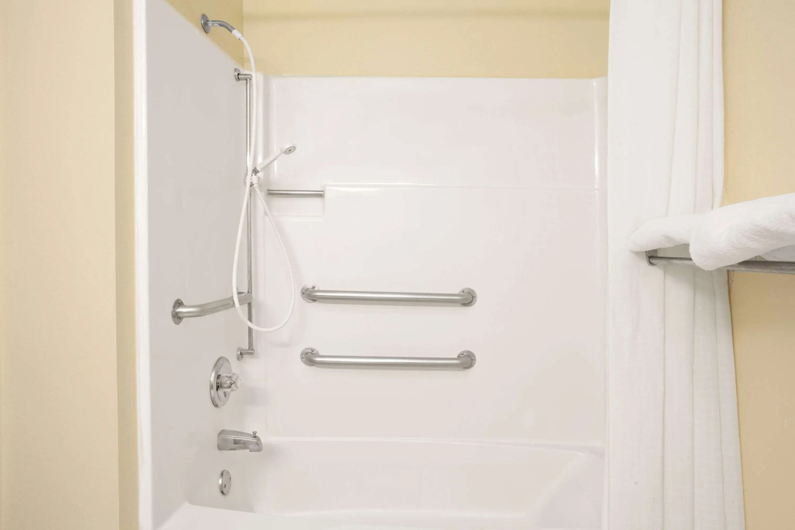 Super 8 by Wyndham Evansville East