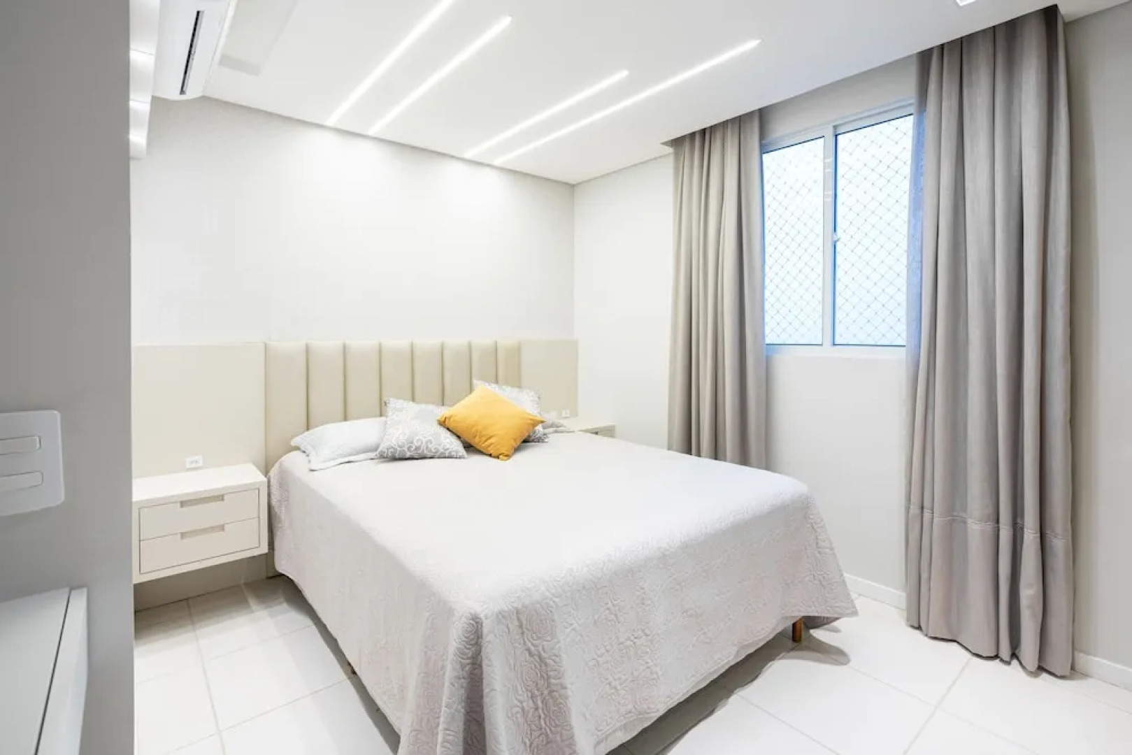 Santorini Confort Club