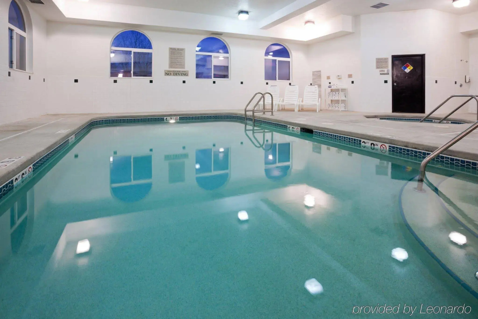 Country Inn & Suites by Radisson, Cedar Rapids Airport, IA