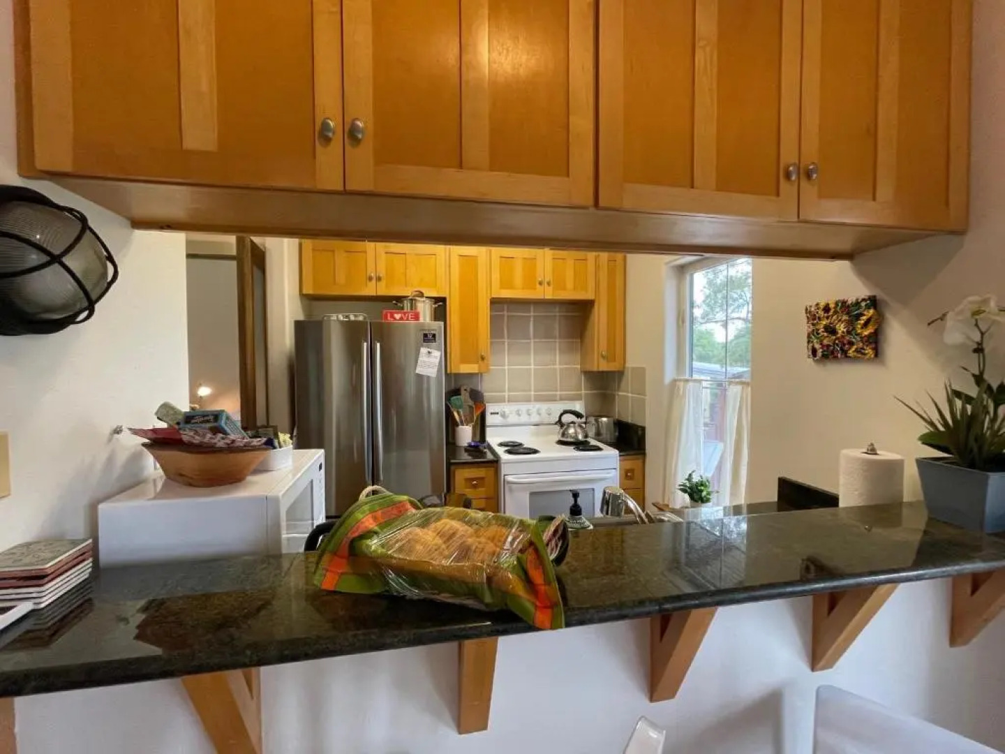 Lake Austin Luxury Guesthouse Cabin Retreat & Modern Farmhouse Suite