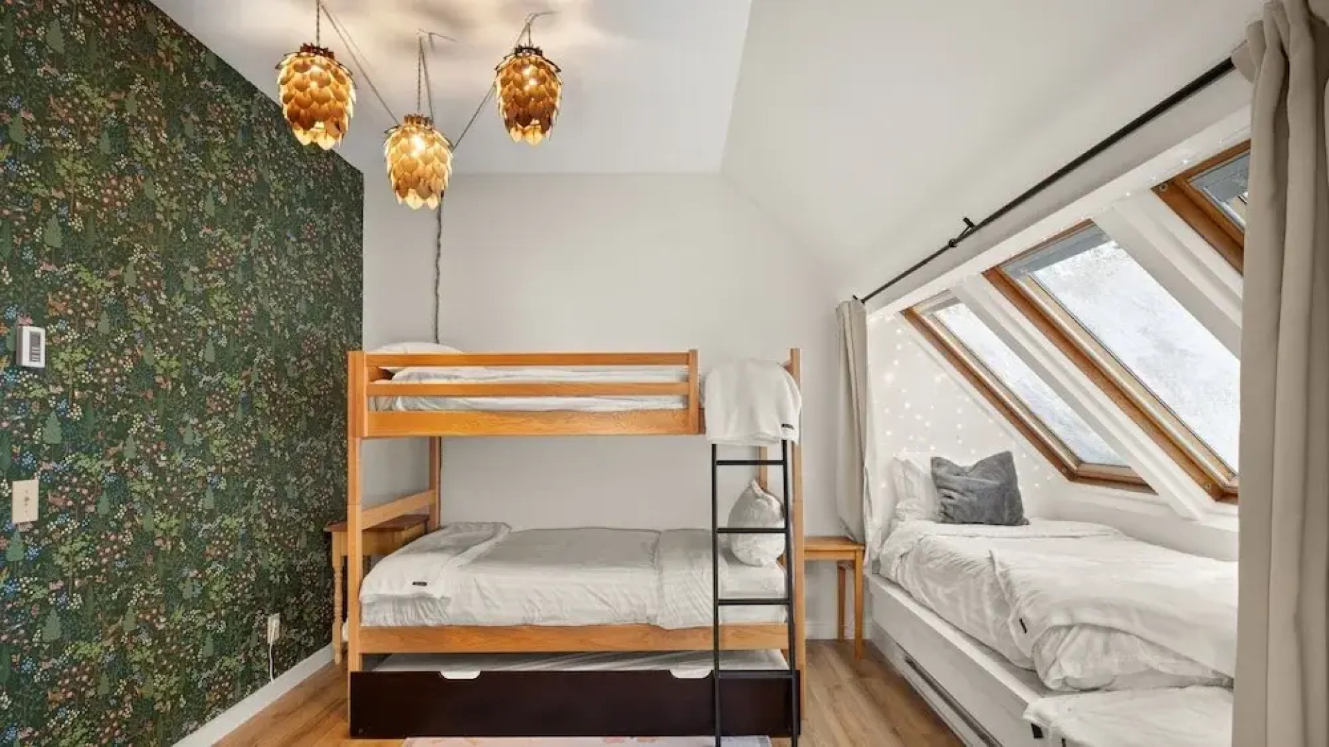 Clyde's Cabin 4 Bedroom Home