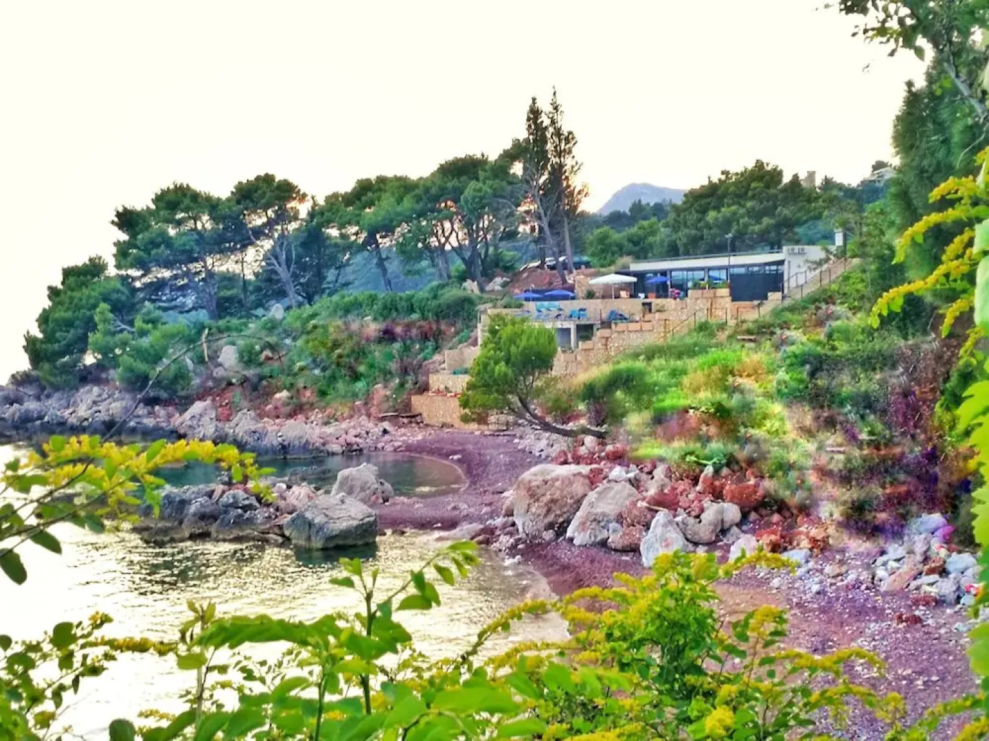 Apartments Red Beach