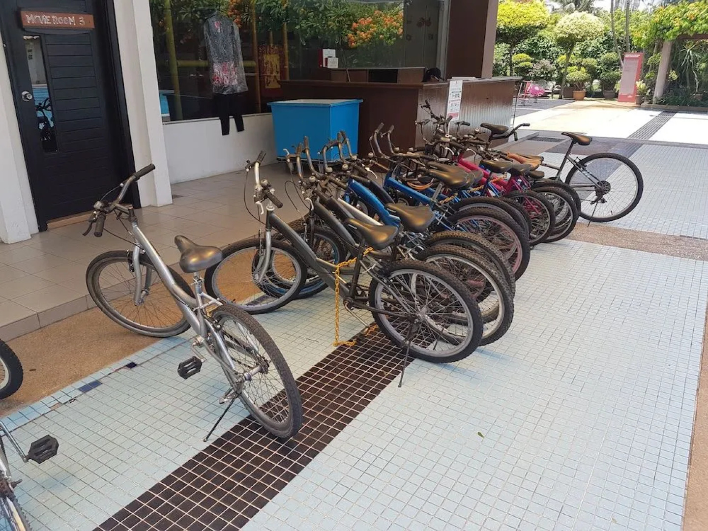 Crystal Private Water Chalet