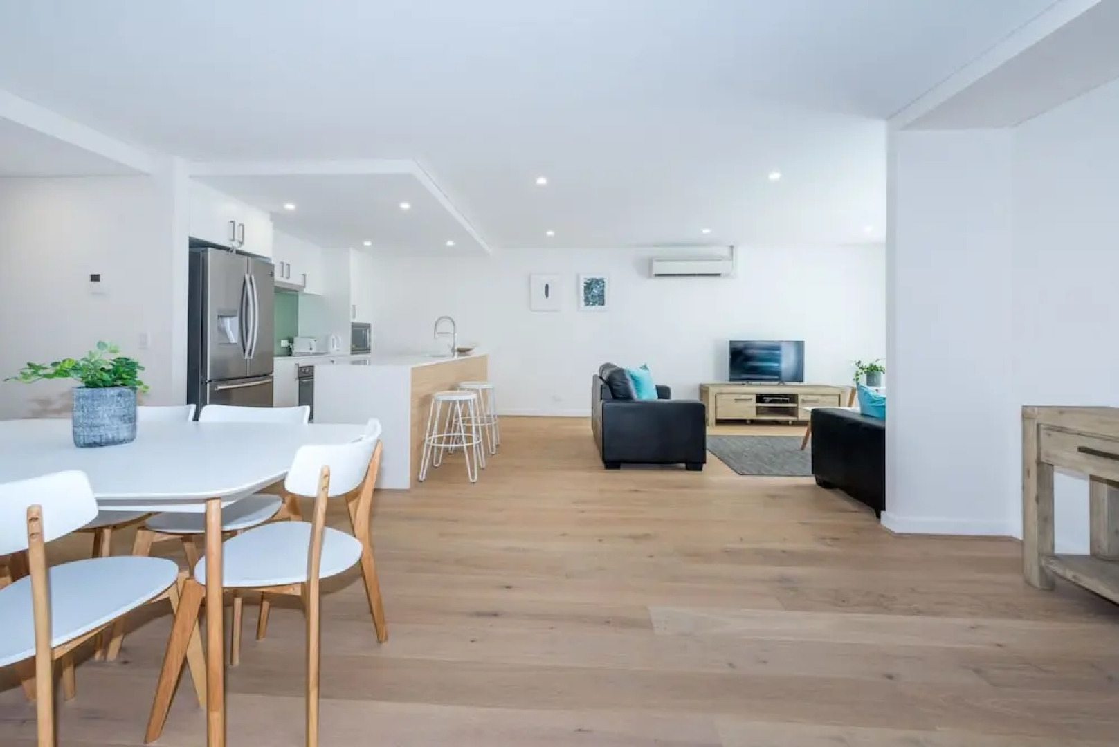 The Shoal Unit 203 Shoal Bay