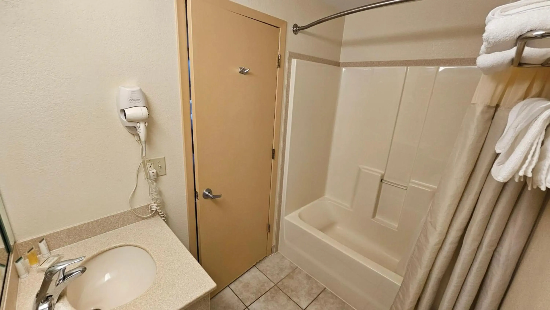 Econo Lodge Woodbridge