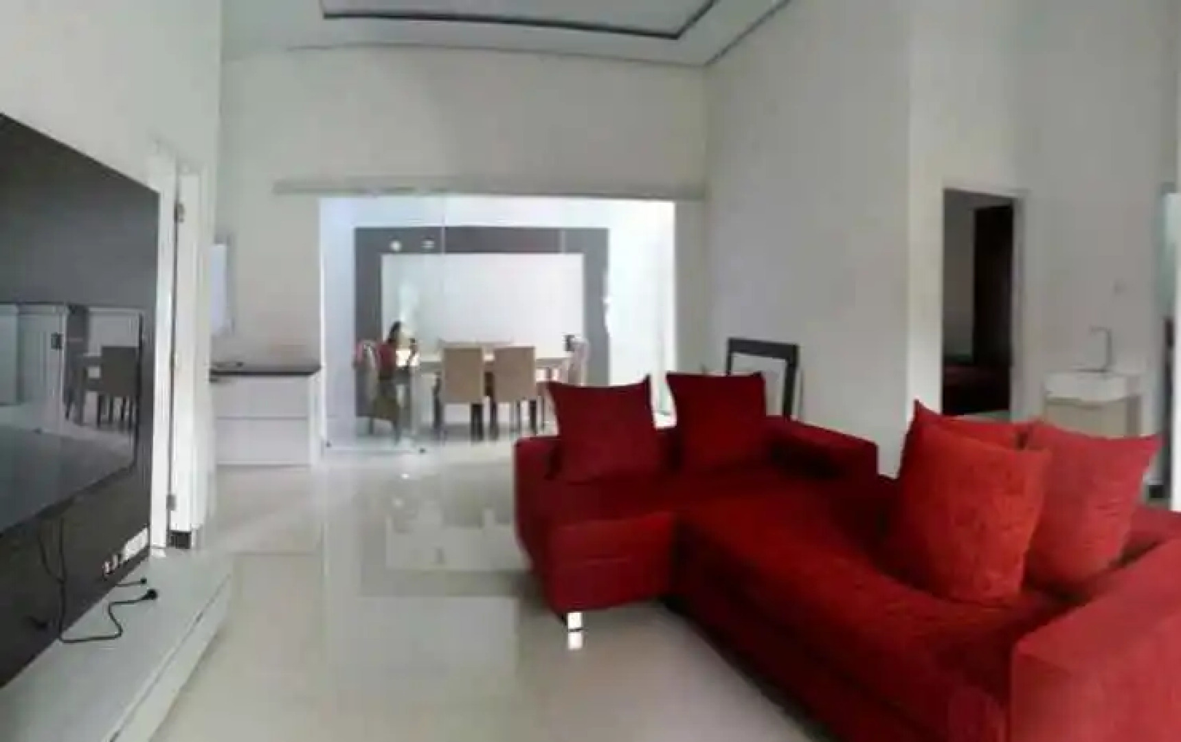 Villa Lavender White