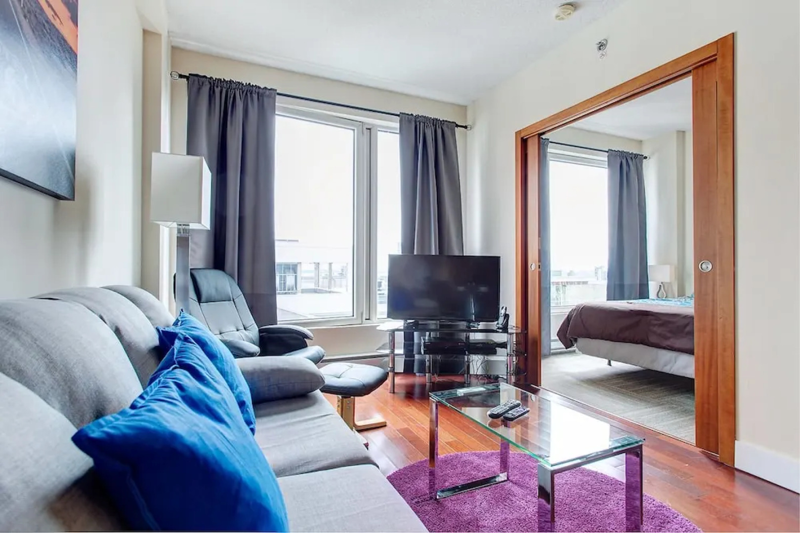 Downtown Suites by Hometrotting