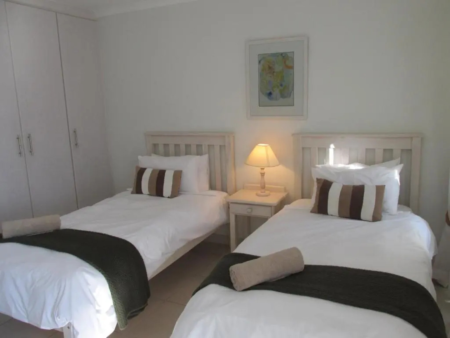 Point Village Accommodation - Linda