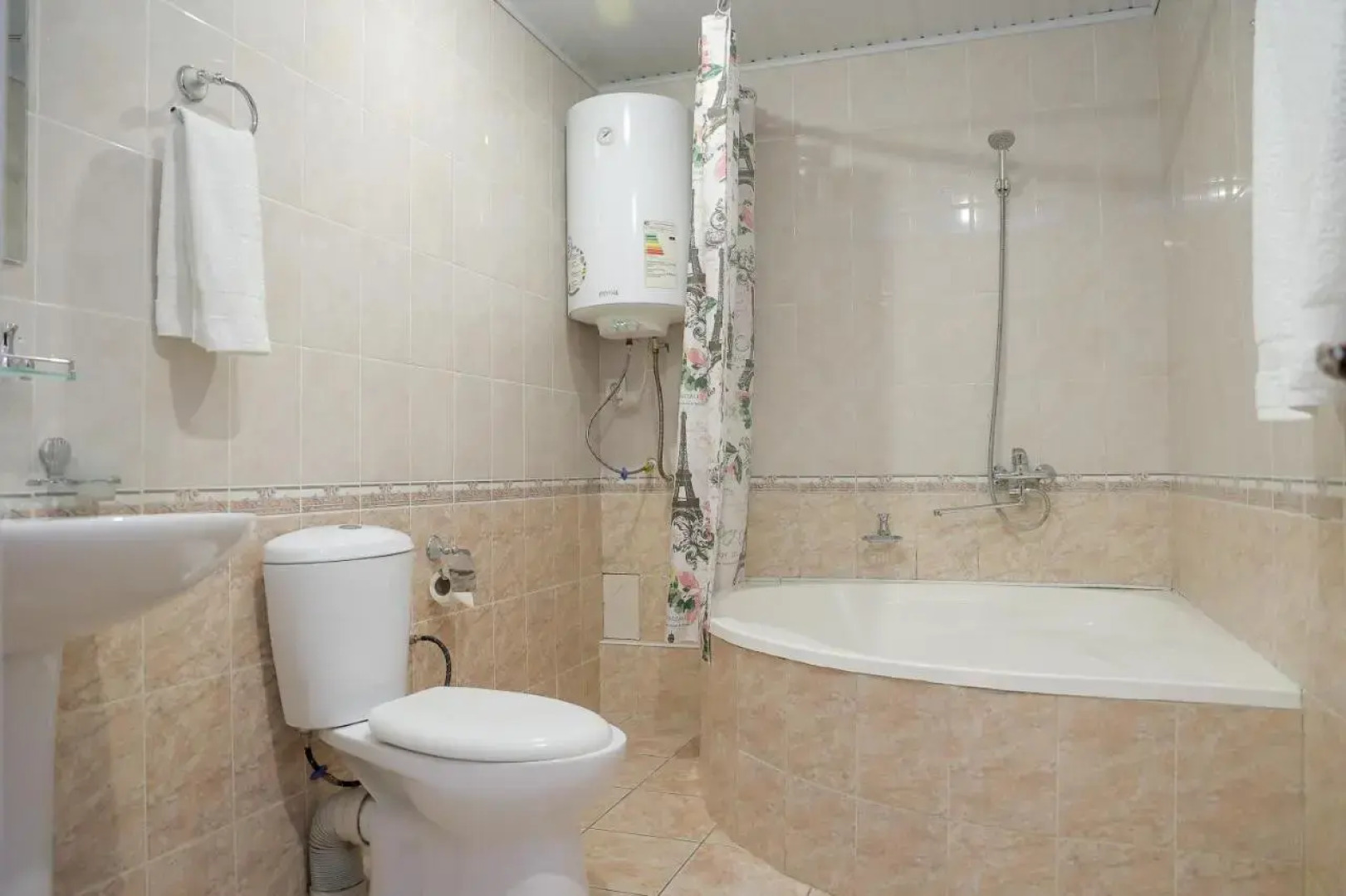 Grand Royal Jizzakh (Гранд Роял Джизак)