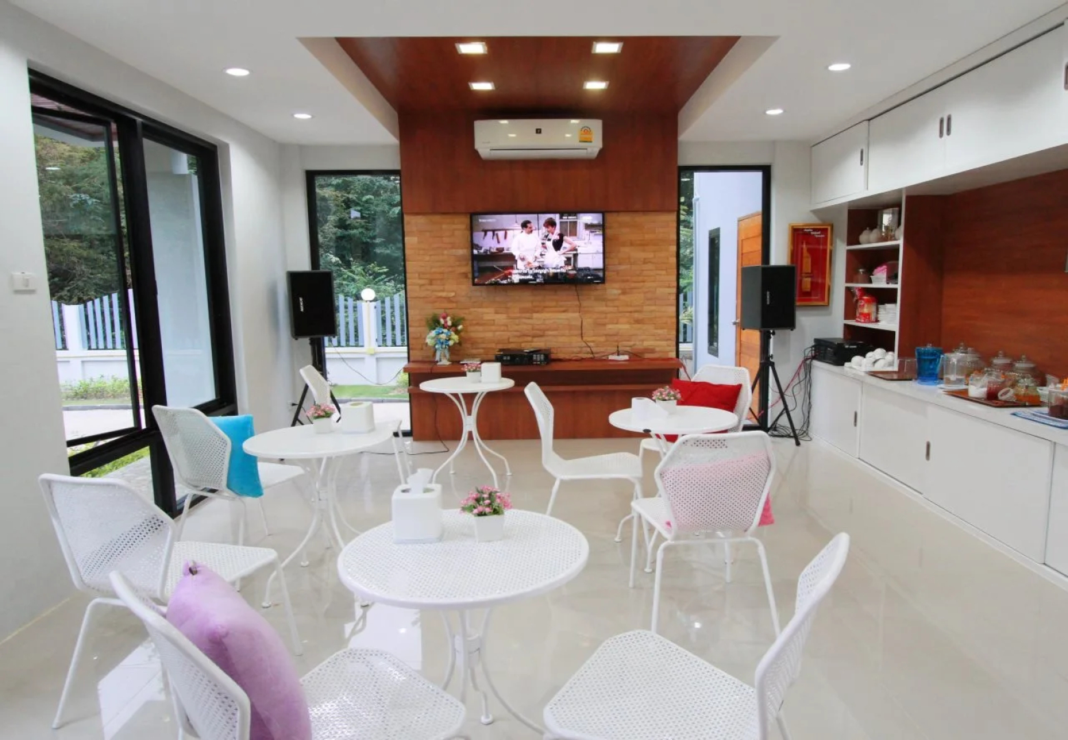 Phakawan Hotel