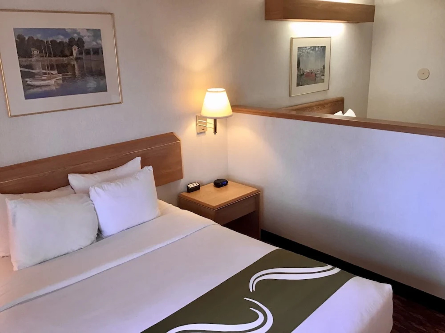 GuestHouse Inn & Suites Wilsonville