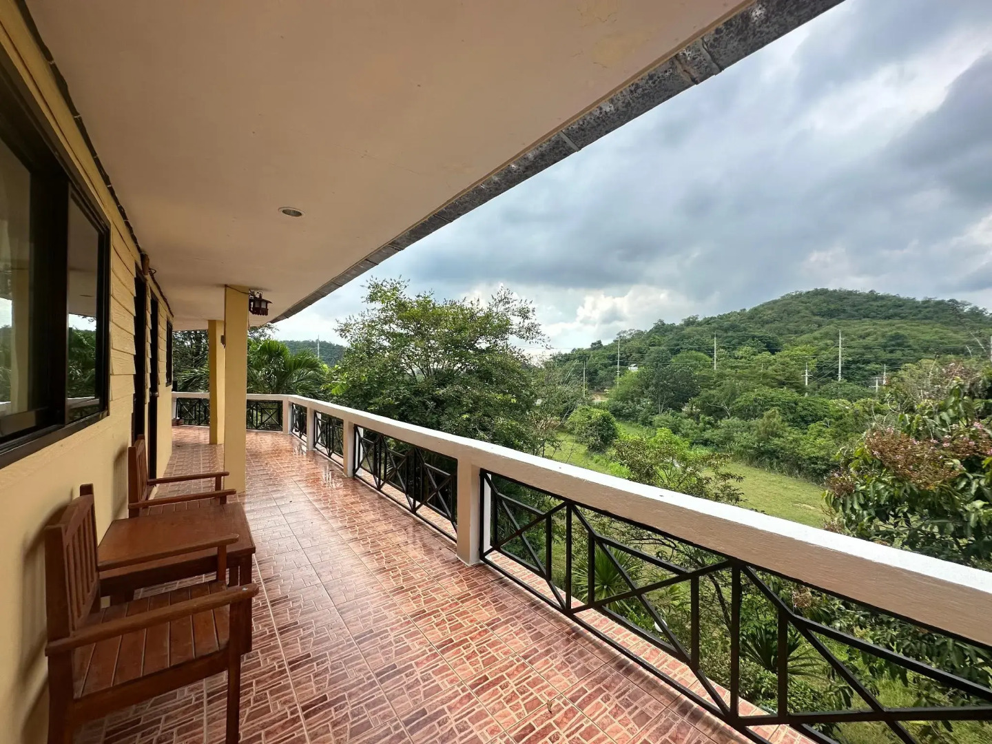 Baan Ing Khao Resort