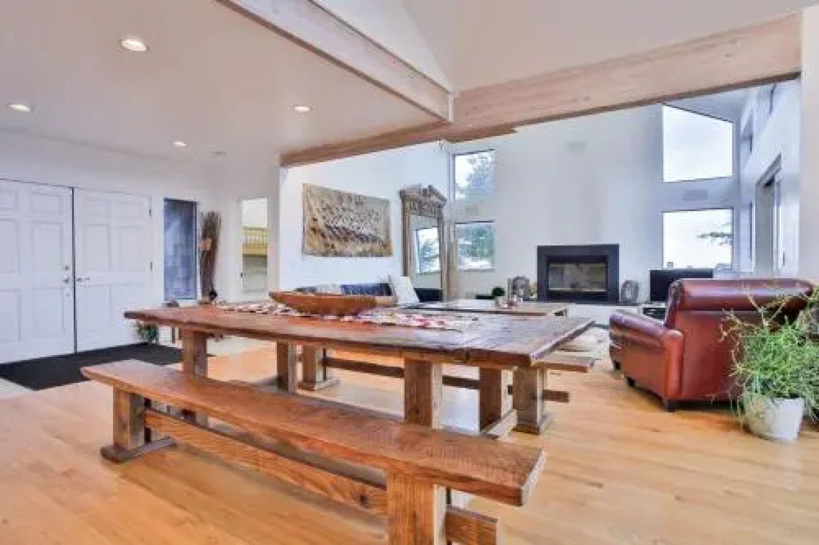 Northern Lights Hot Tub Game Room Expansive and Spacious