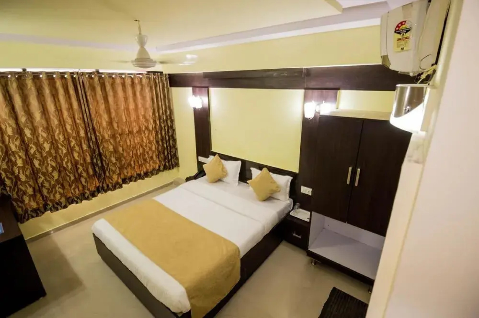 OYO Rooms Sola Bridge SG Highway