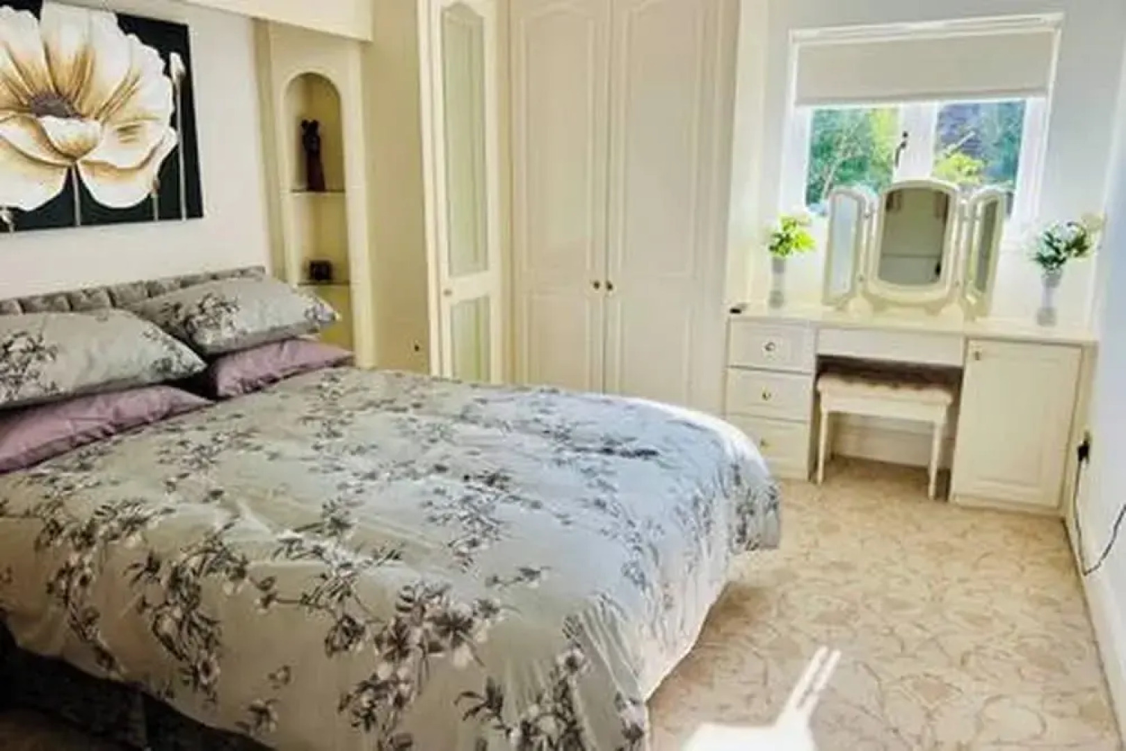 Stratford 4 BR Family Mansion With Pool, Gym & BBQ