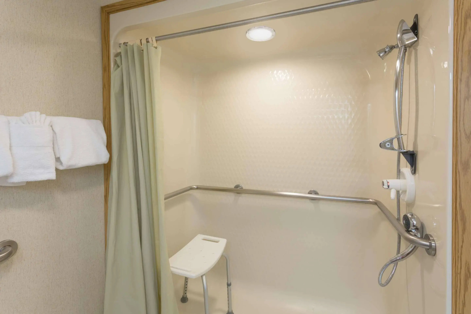 SureStay Plus Hotel by Best Western Portland East