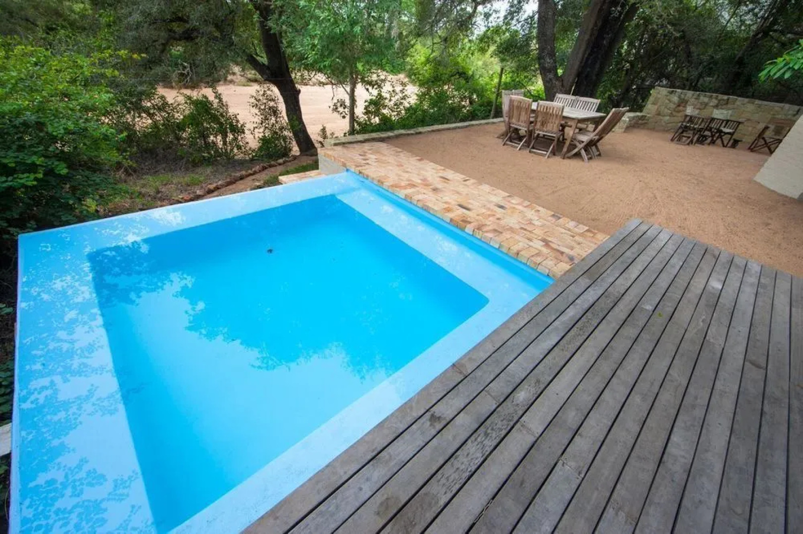 Bateleur Safari Camp