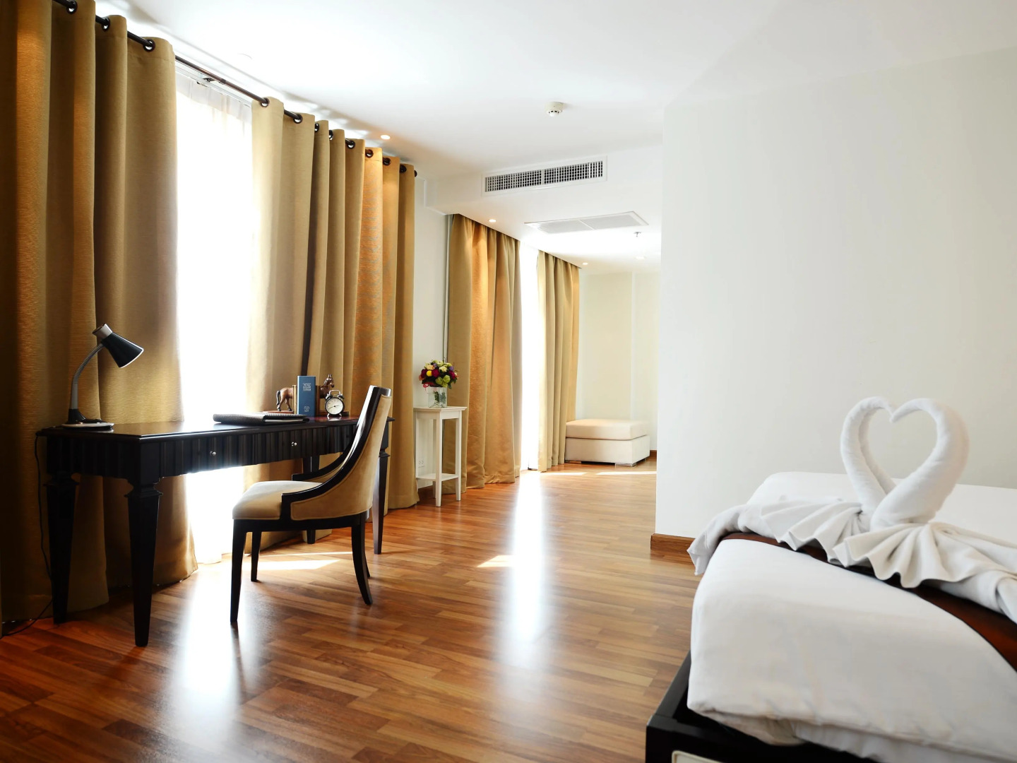 Отель The Bless Hotel and Residence