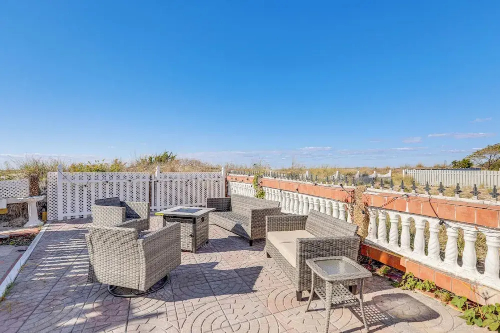 Beachfront Home ~ 7 Mi to Cape May!