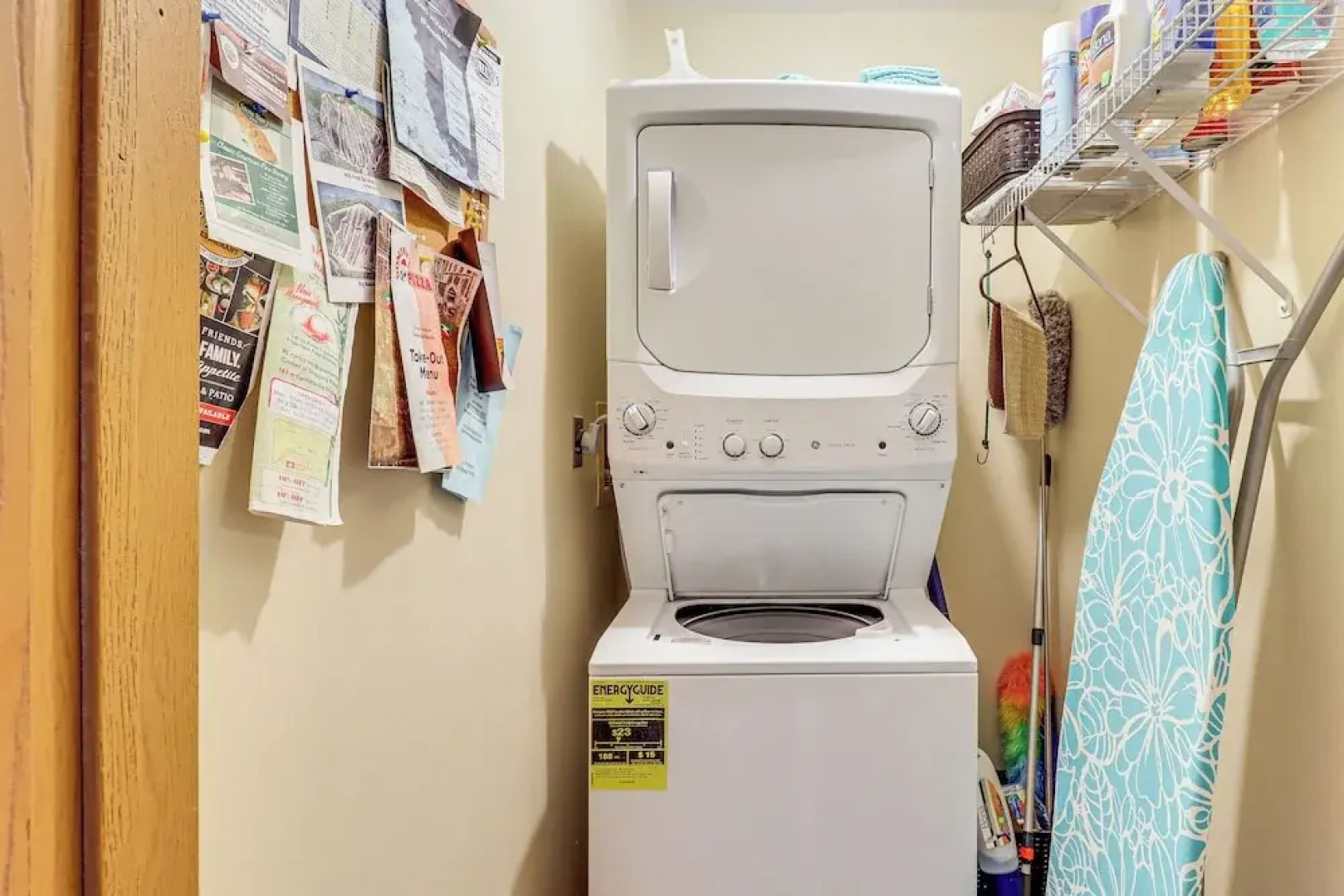 Walk to Restaurants: Lake Harmony Townhome!