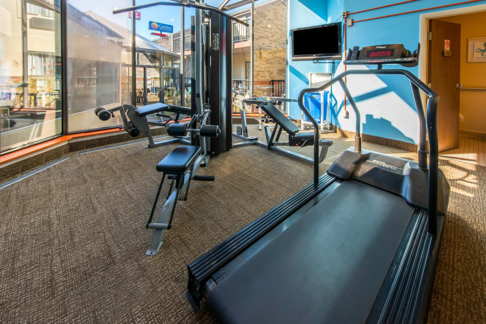 Comfort Inn & Suites Erie - Splash Lagoon Indoor Waterpark