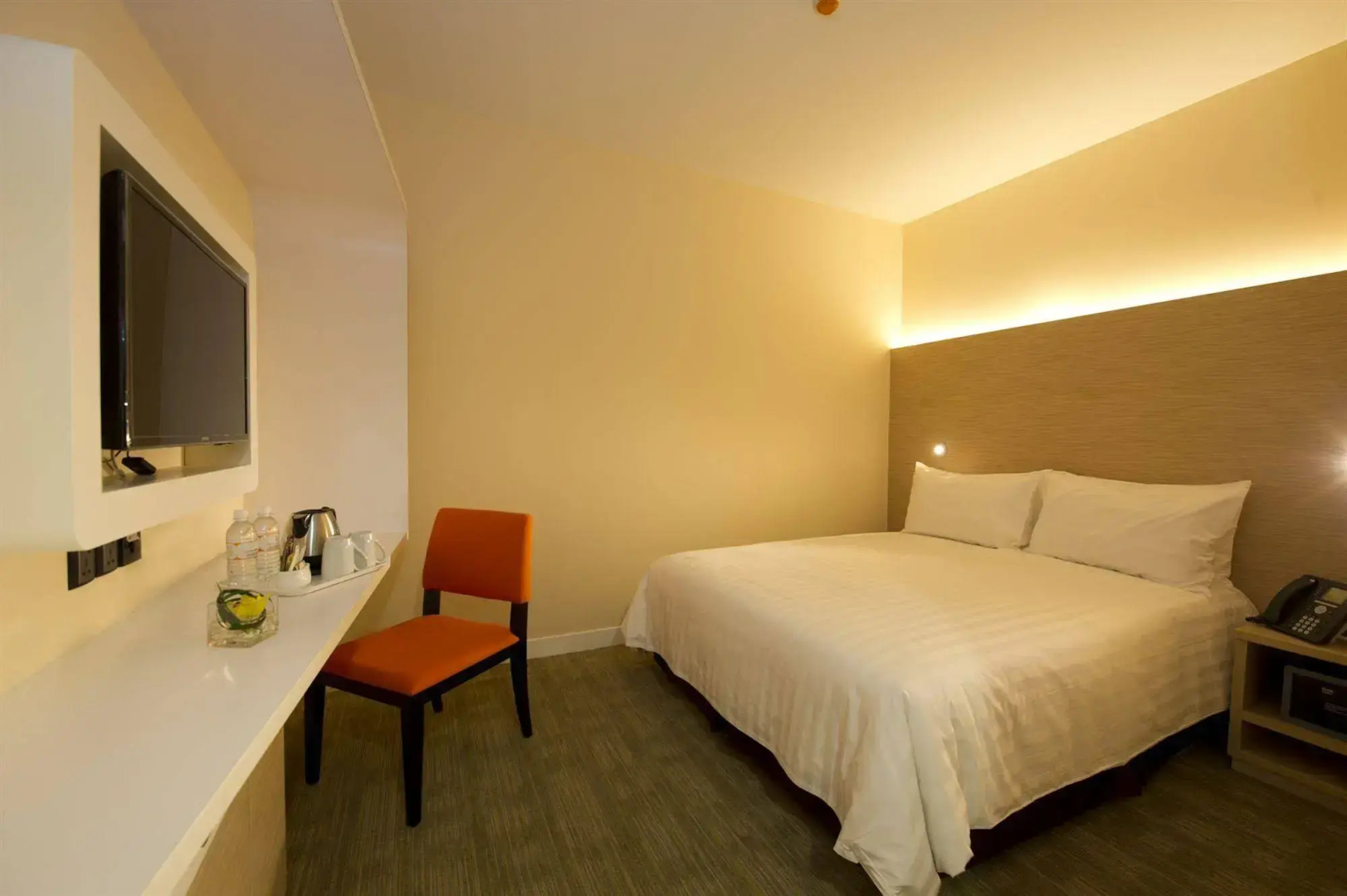 Sama-Sama Express KLIA Terminal 2 - Airside Transit Hotel