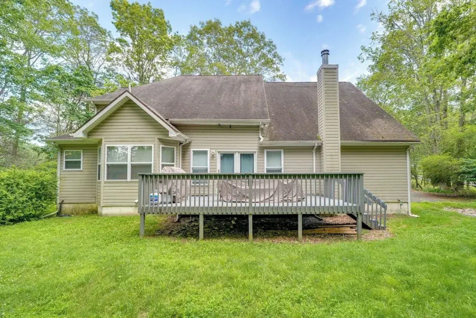 Tannersville House: Bar & Deck, 2 Mi to Ski Resort