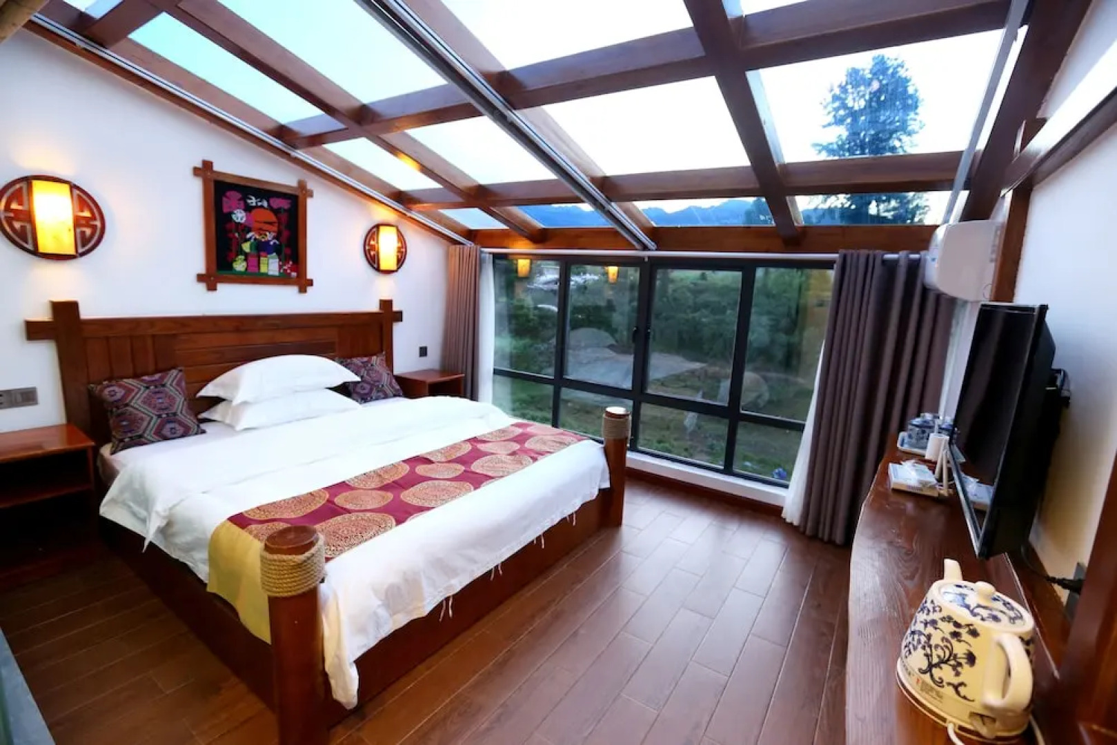 5 Yue Zhangjiajie Wulingyuan Branch