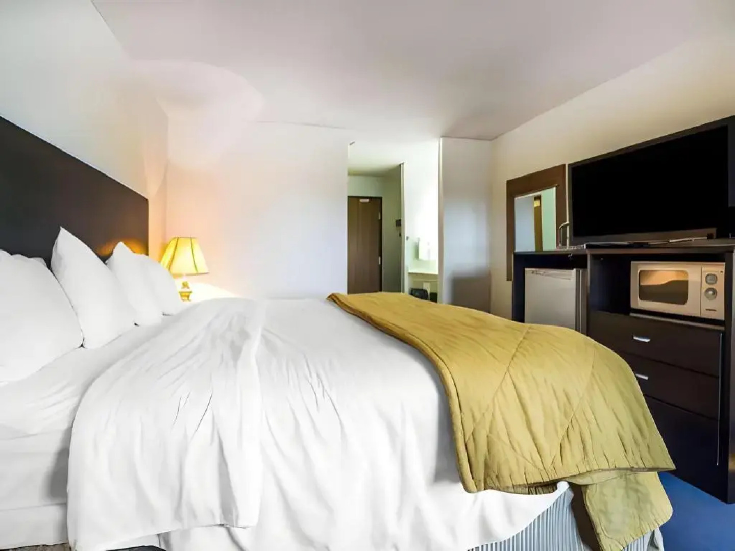 FairBridge Inn & Suites Sunnyside