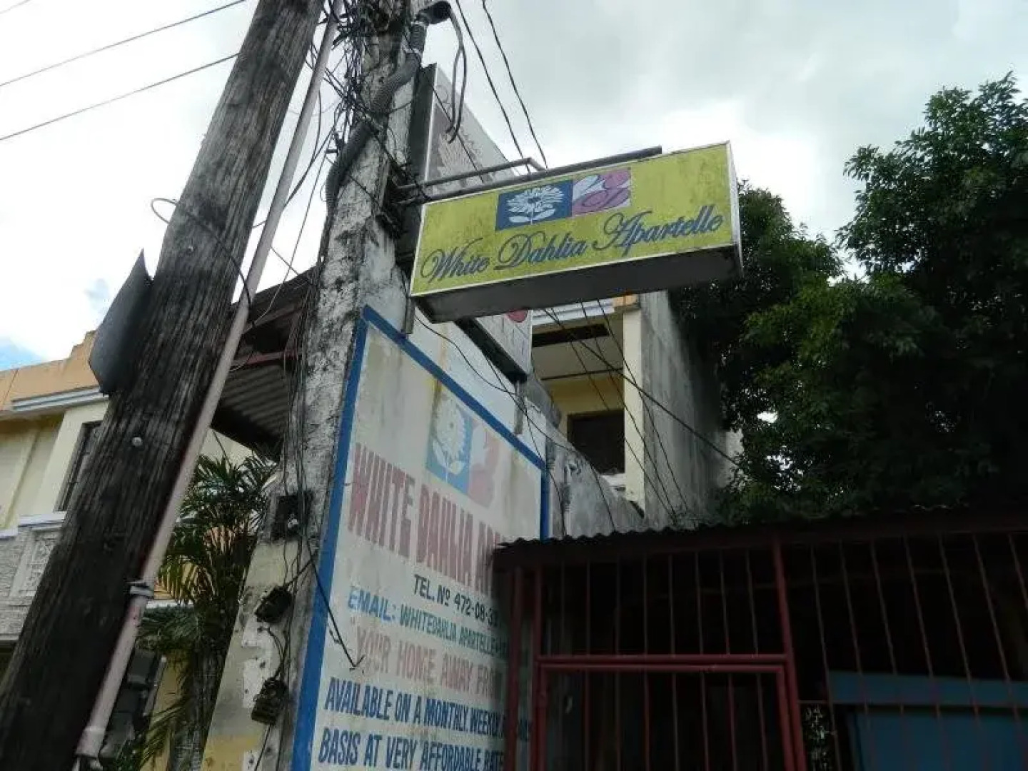 White Dahlia Apartelle