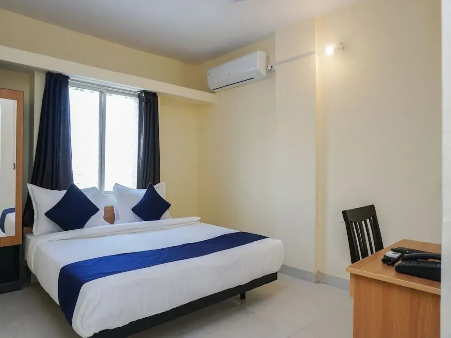 OYO 20037 SilverKey Hinjawadi