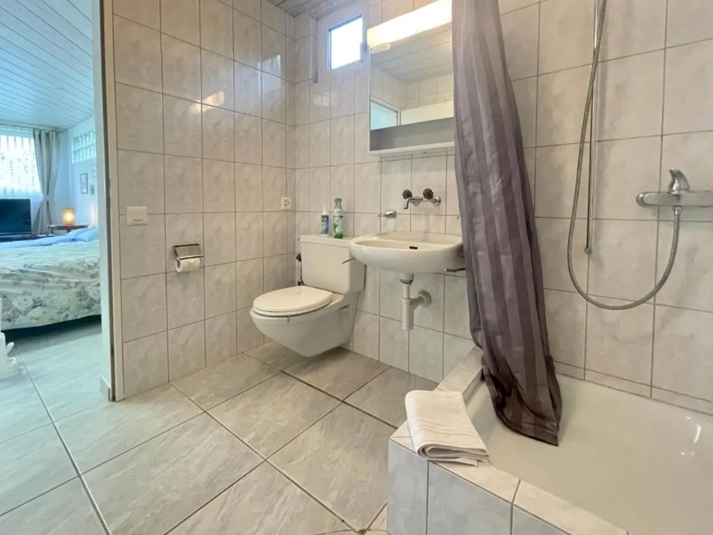 Studio in Stadtnähe Zürich mit guter Verkehrsanbindung