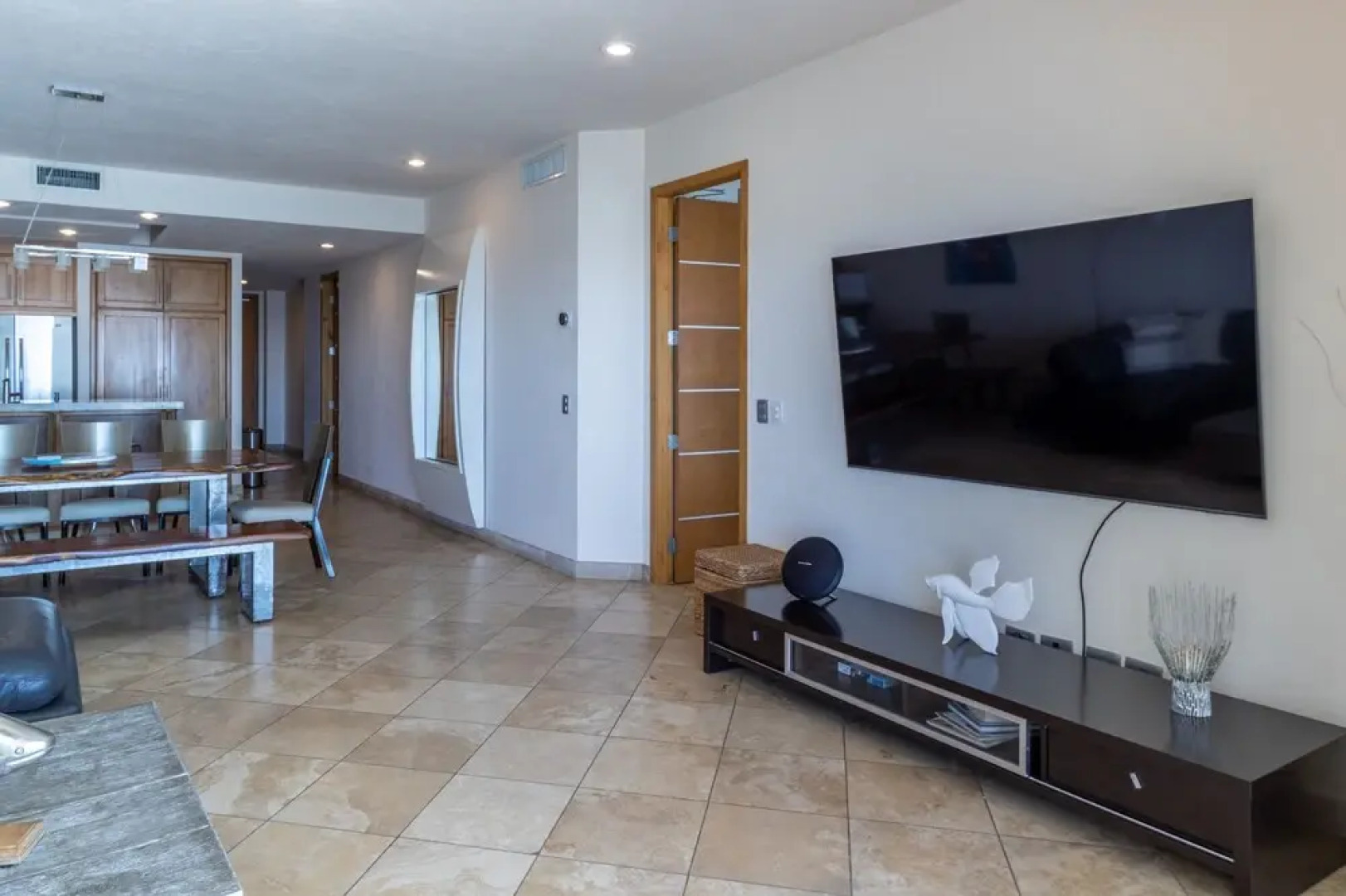 Playa Blanca 3 Bedroom Condo by RedAwning