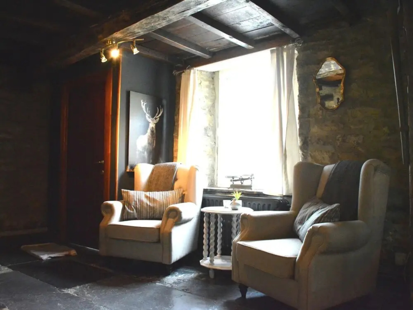 Vintage Holiday Home in Vencimont with Terrace