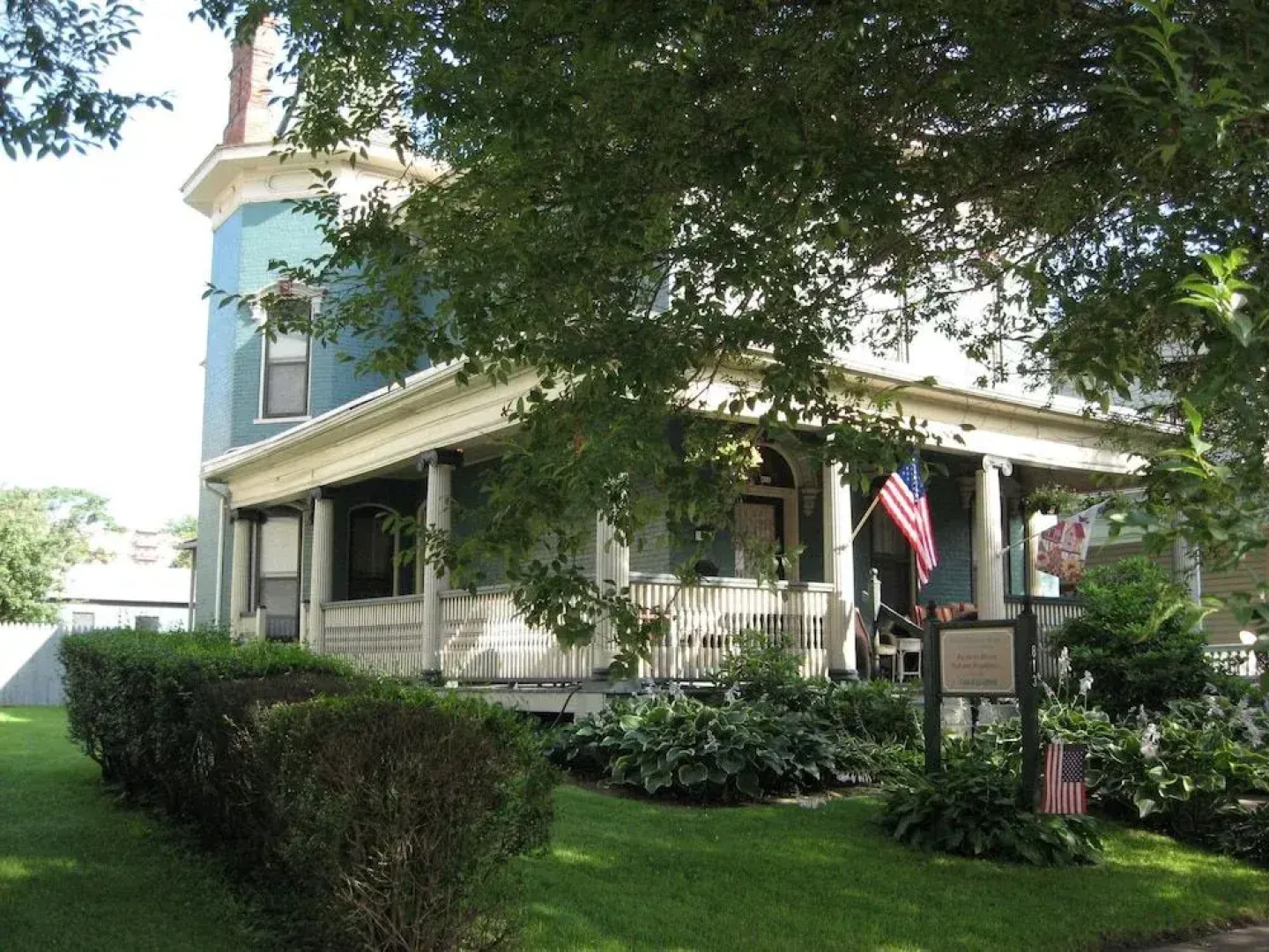 Bayberry House Bed & Breakfast