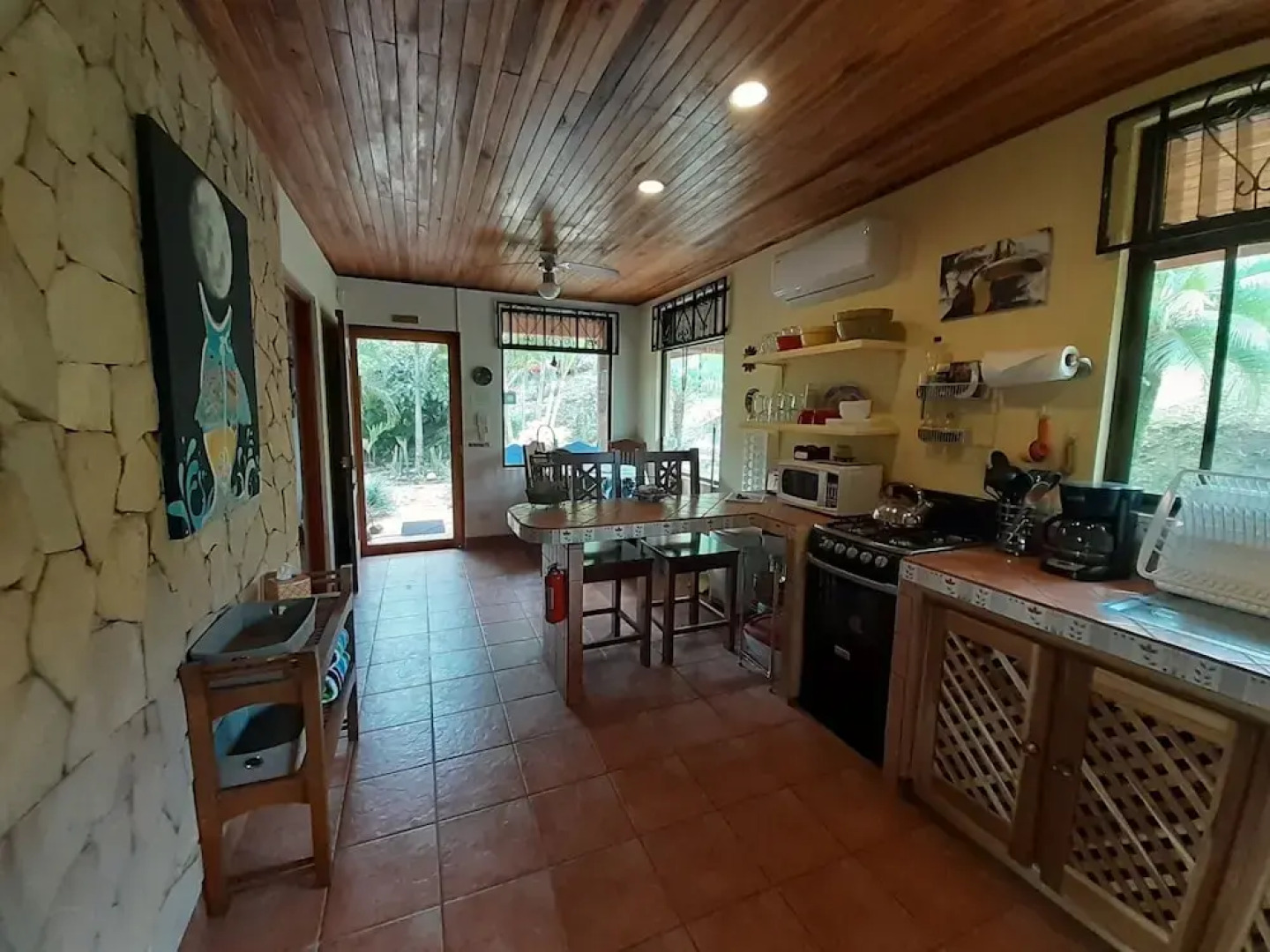 Encantada Guest House: Spectacular View & Excellent Reviews