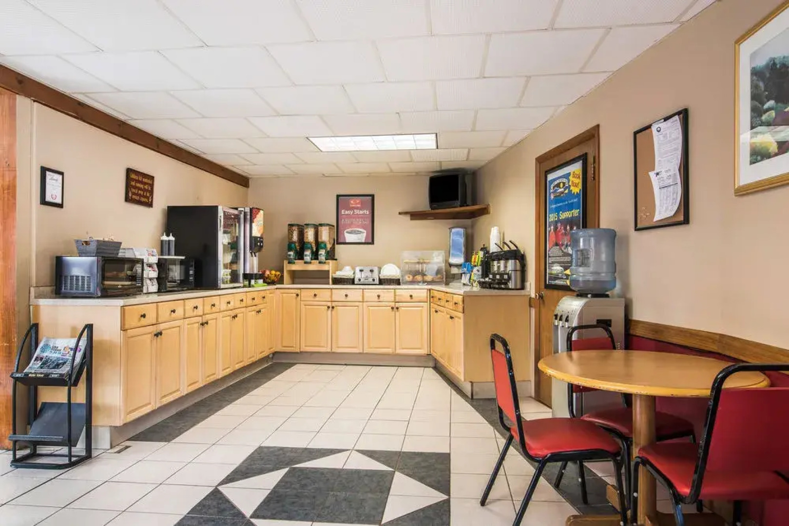 Econo Lodge Inn & Suites Lincoln