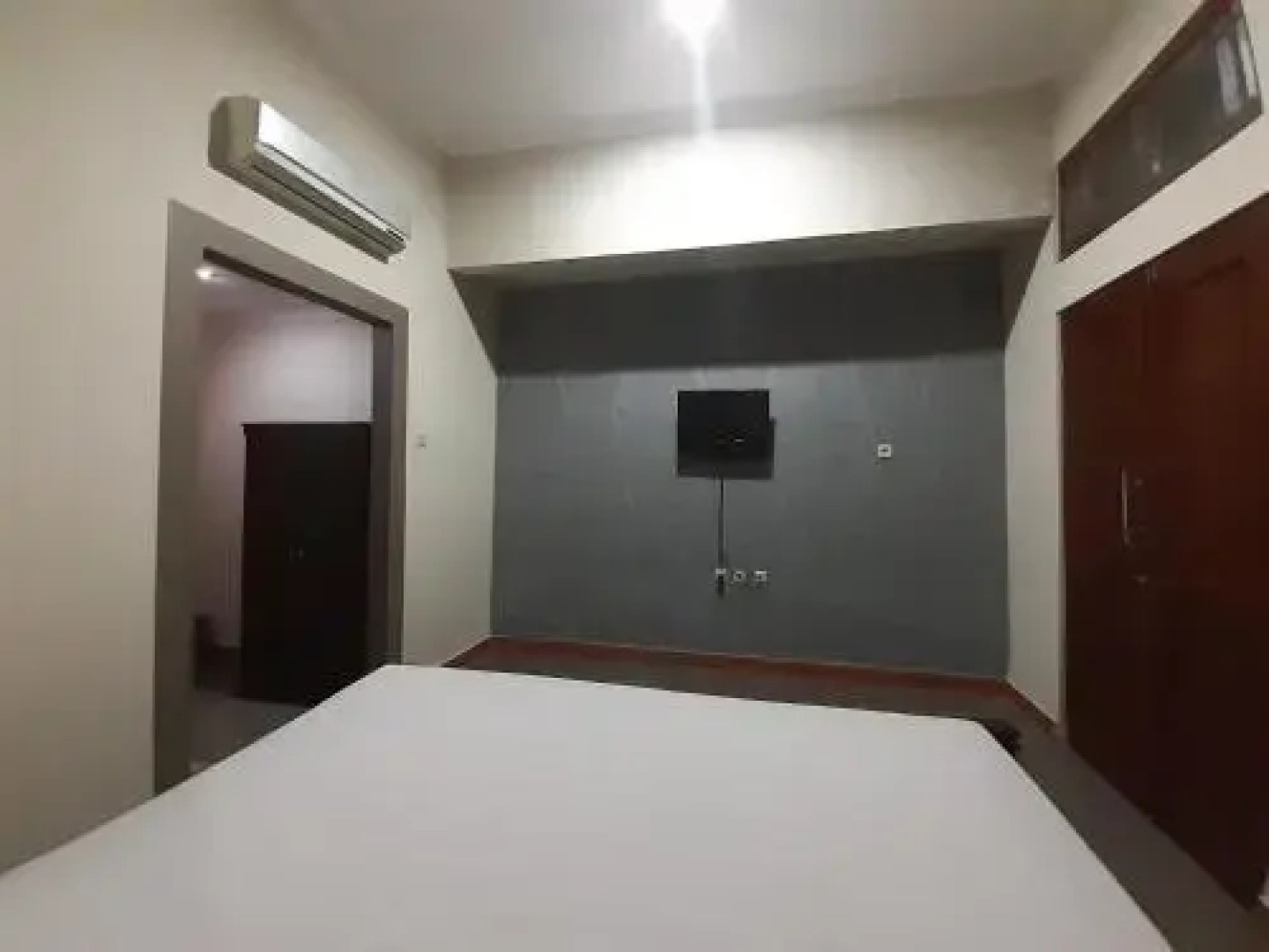 Prabhu Suites