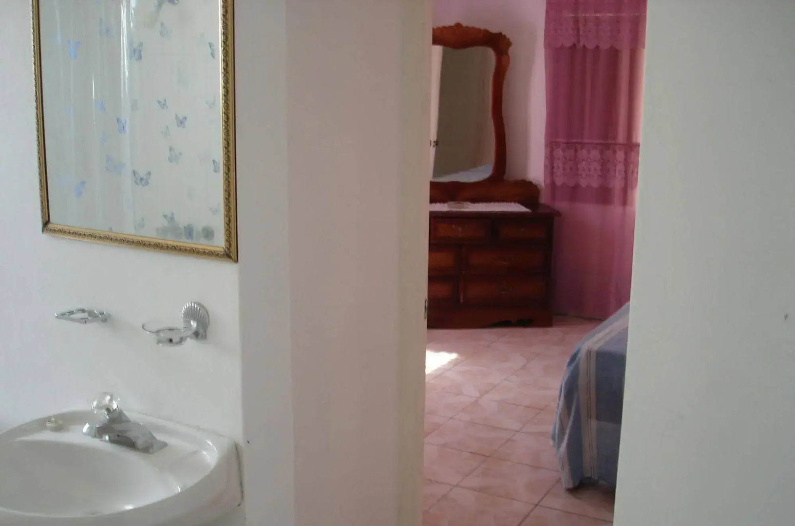 Treasure Bay Guesthouse