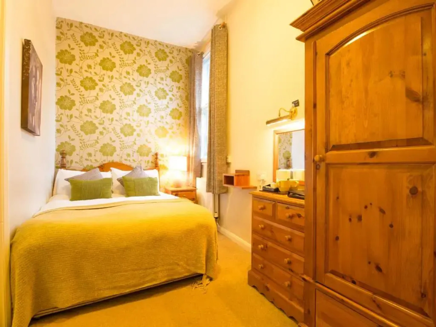 The White Hart Country Inn