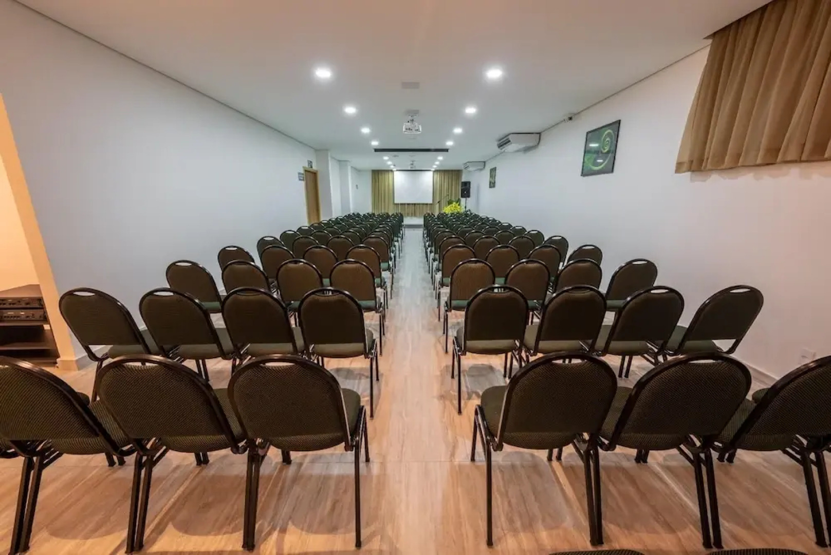 Via Garden Varginha Hotel