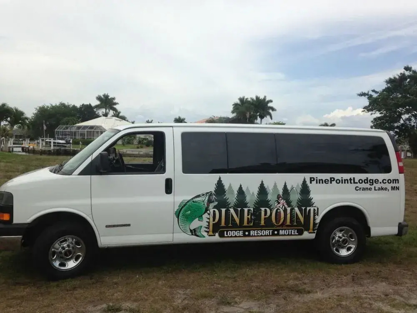 Pine Point Lodge, Resort & Motel