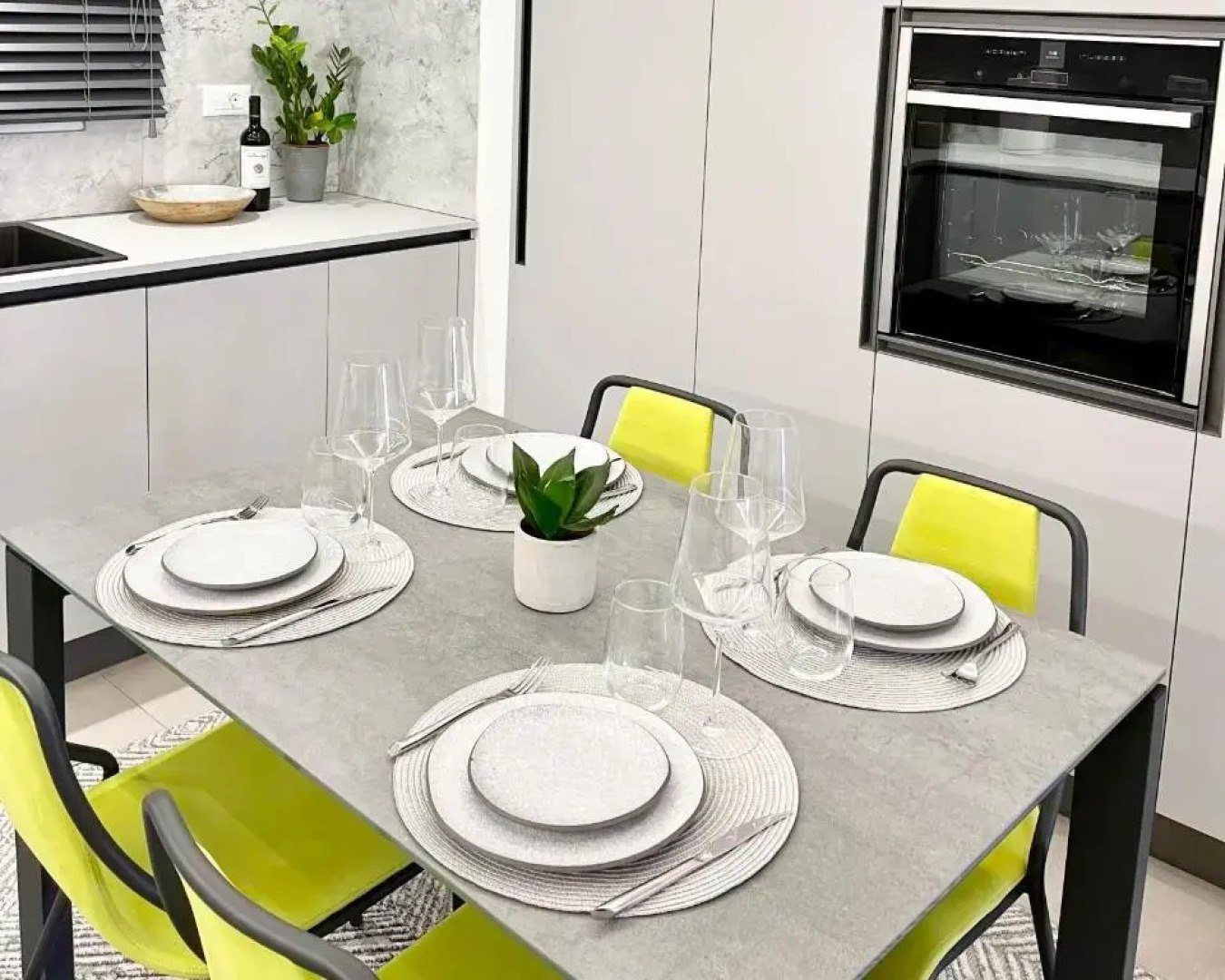 White House Kokas Luxury Apartments