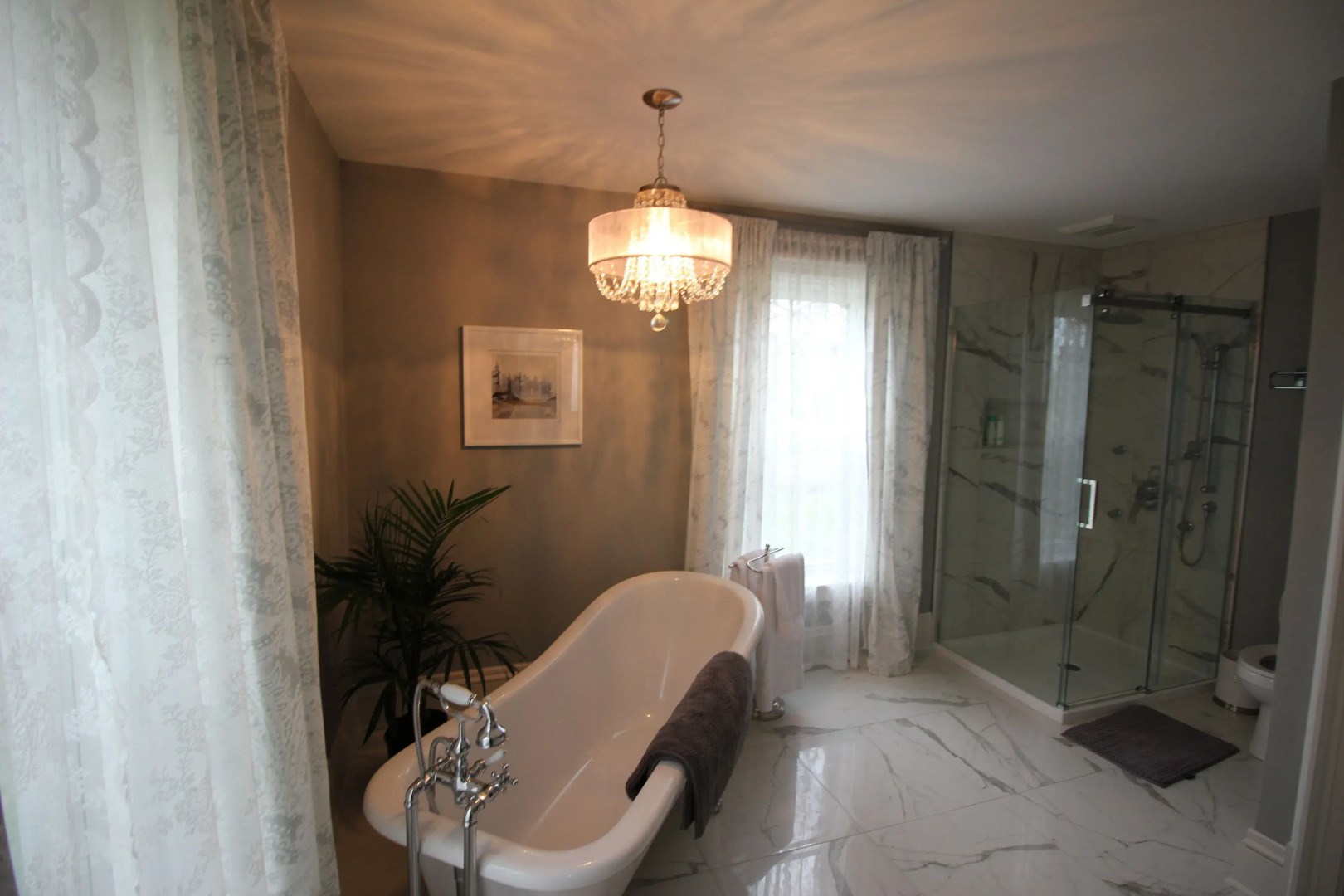 Maplehurst Manor B&B