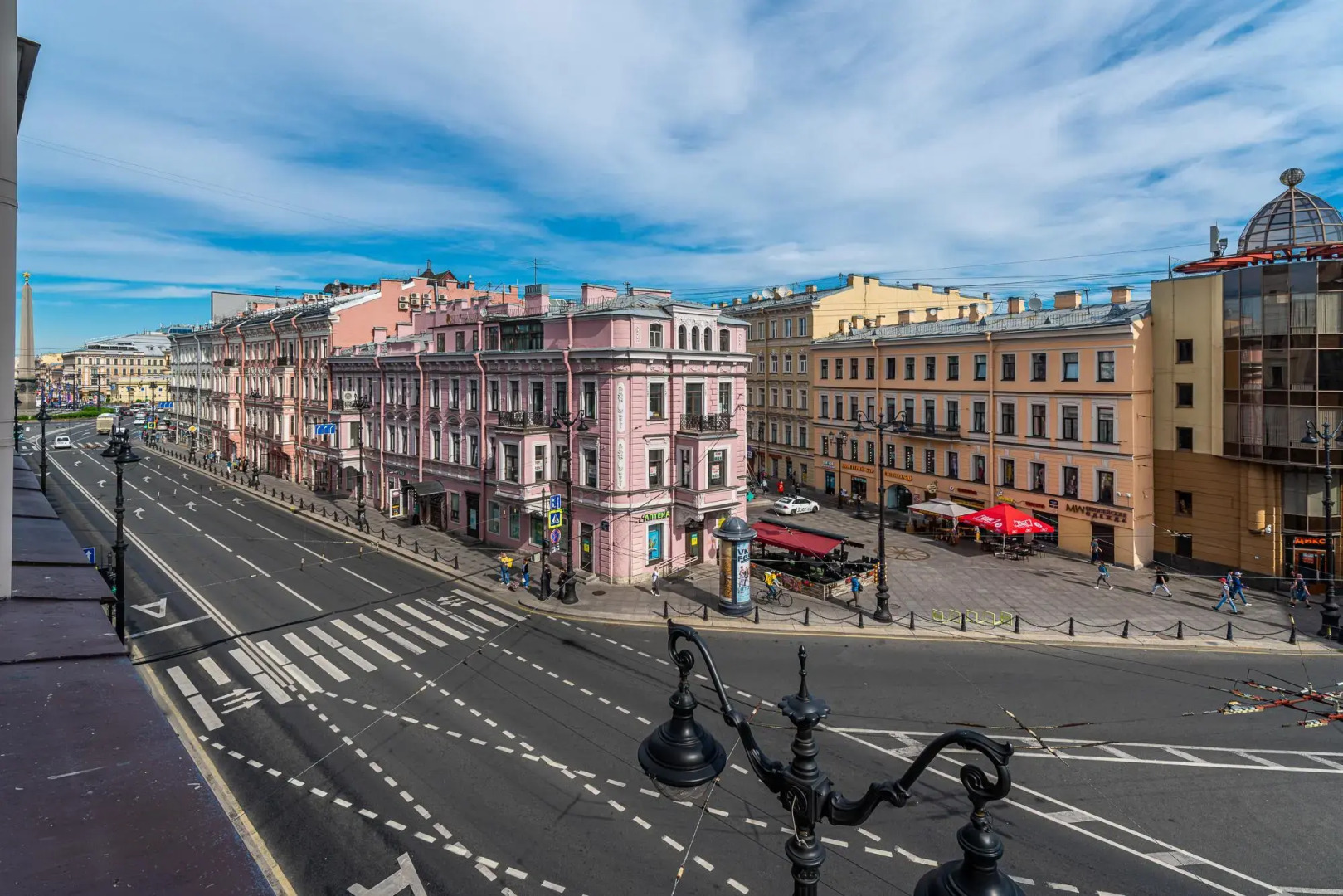 D Apartments (Д Апартменс) на Невском проспекте 91