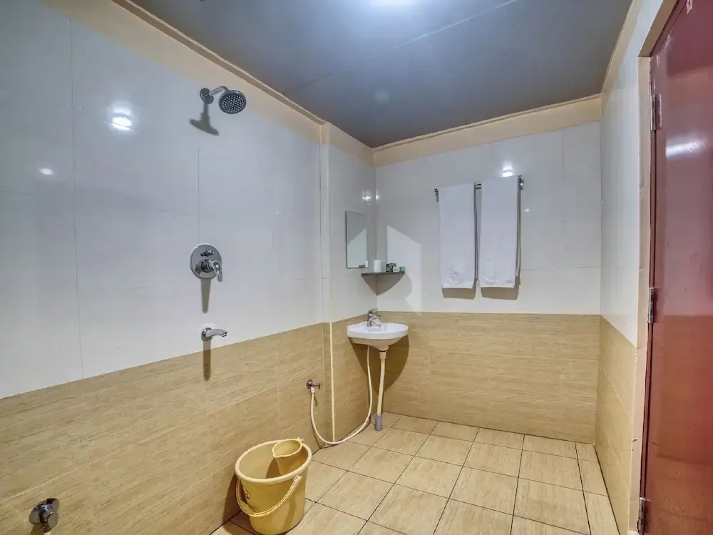 Stay On The Way Near Bangalore Airport